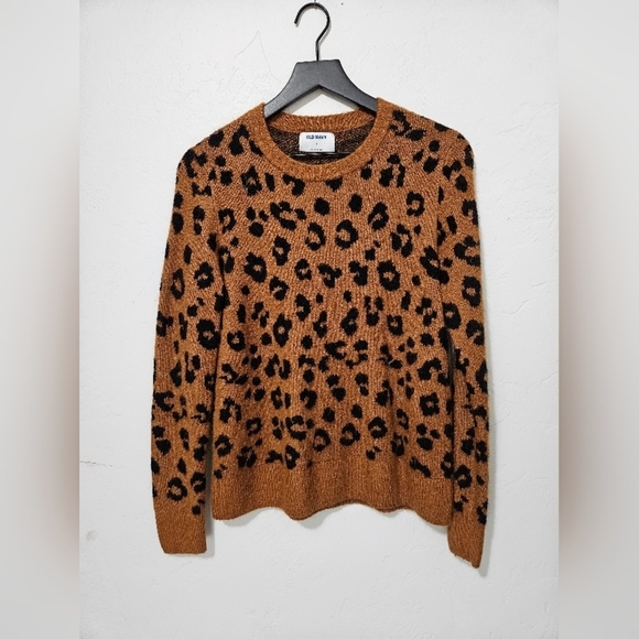 Old Navy Tops - Old Navy Animal Print Soft Knit Crew Neck Sweater Size‎ Medium